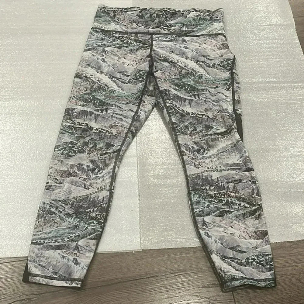 [12] Lululemon Train Times Pant 21”Springscape Multi / Obsidian